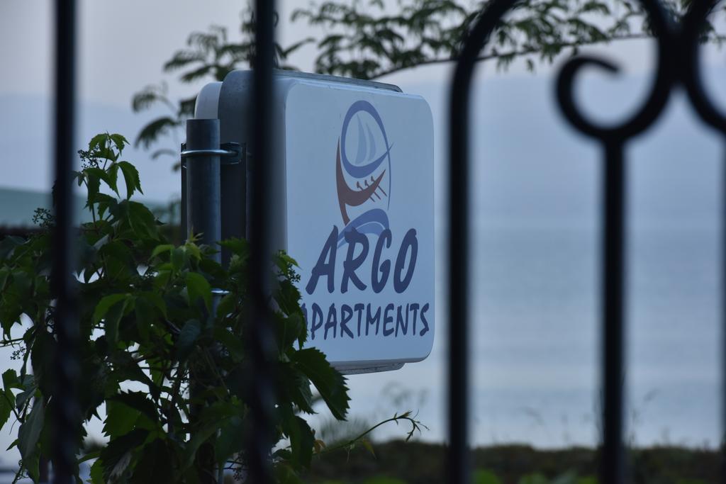 Argo Apartments Nea Poteidaia Exterior foto